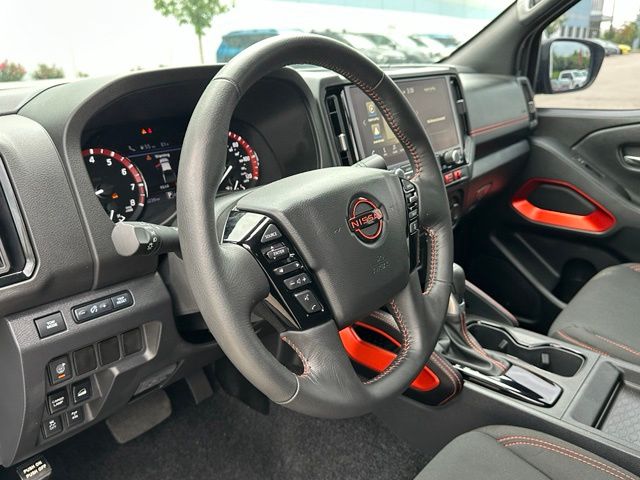 2025 Nissan Frontier PRO-4X Truck Crew Cab