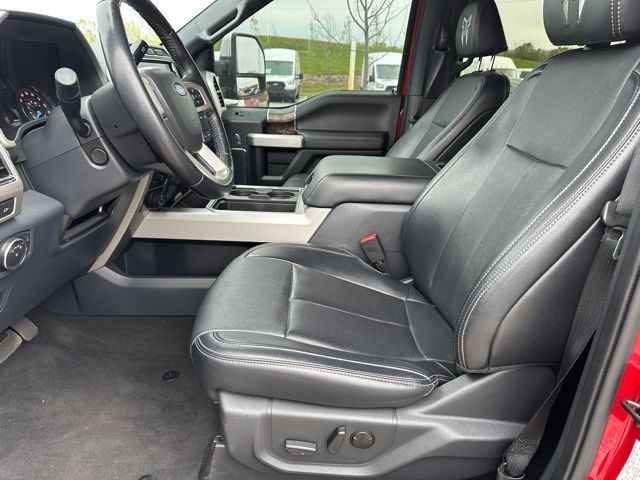 2022 Ford F-250 Lariat Truck Crew Cab