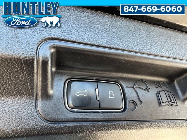 2022 Ford Explorer ST-Line SUV