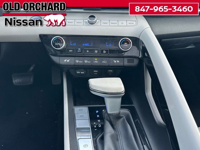 2023 Hyundai Elantra HEV Limited Sedan