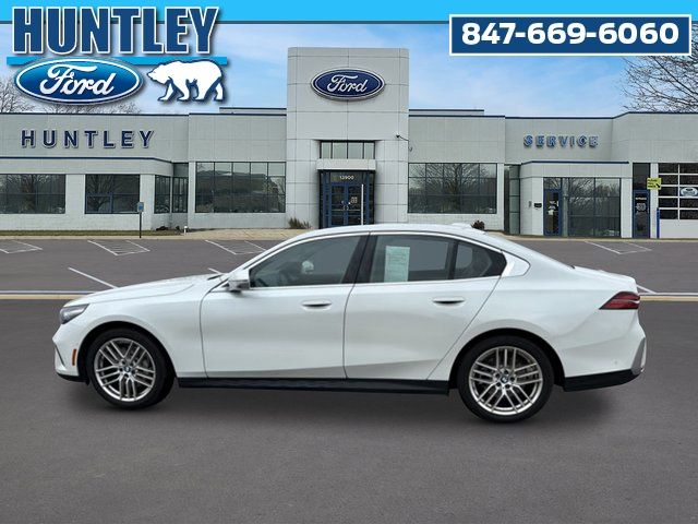 2025 BMW 530i 530i xDrive Sedan