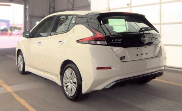 2025 Nissan LEAF S Hatchback