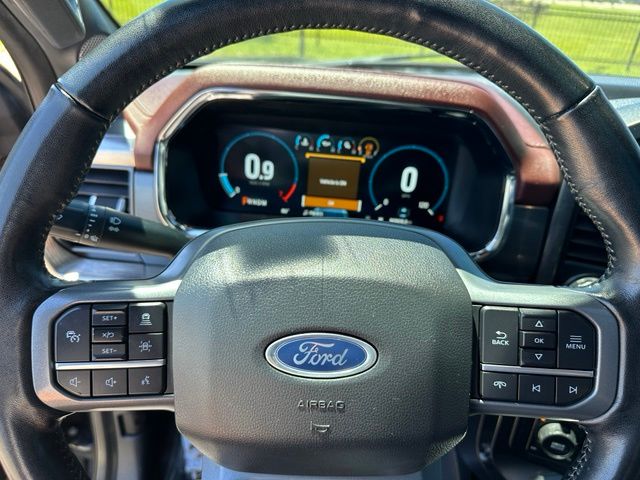 2022 Ford F-150 Lariat Truck SuperCrew Cab