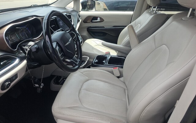 2019 Chrysler Pacifica Touring L Plus Van Passenger Van