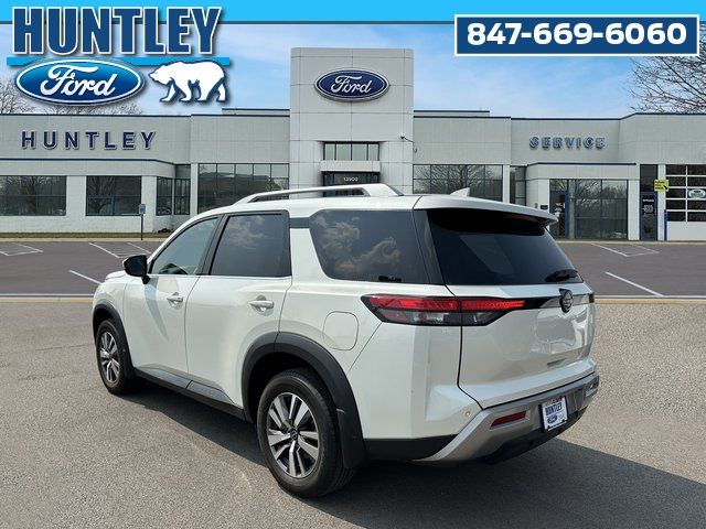 2023 Nissan Pathfinder SL SUV