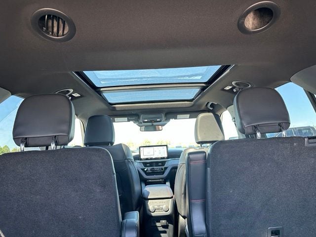 2025 Ford Explorer ST SUV