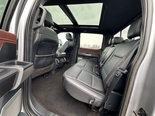 2022 Ford F-150 Lariat Truck SuperCrew Cab