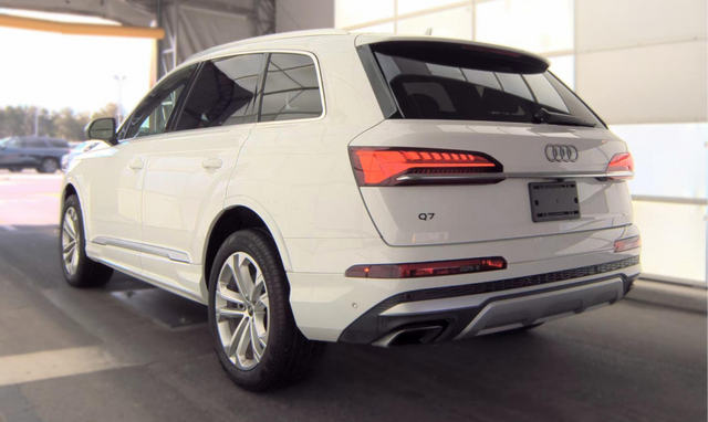 2025 Audi Q7 55 Premium Plus SUV