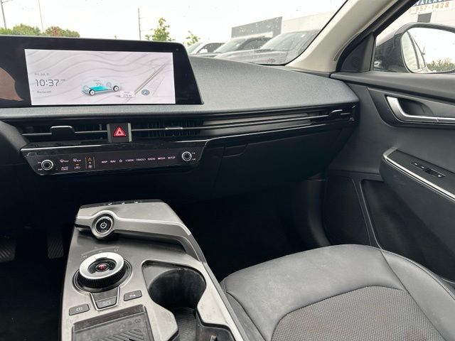 2024 Kia EV6 Light SUV