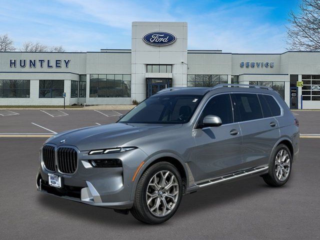2023 BMW X7 xDrive40i's photo