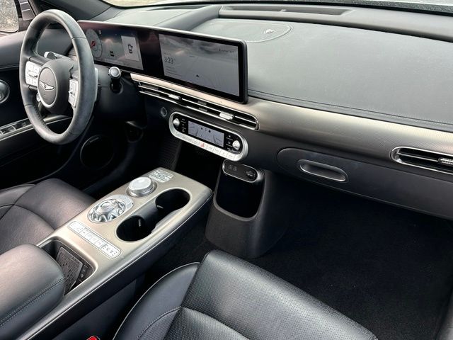 2023 Genesis GV60 Advanced SUV