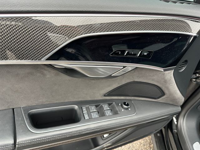 2021 Audi S8 4.0T Sedan