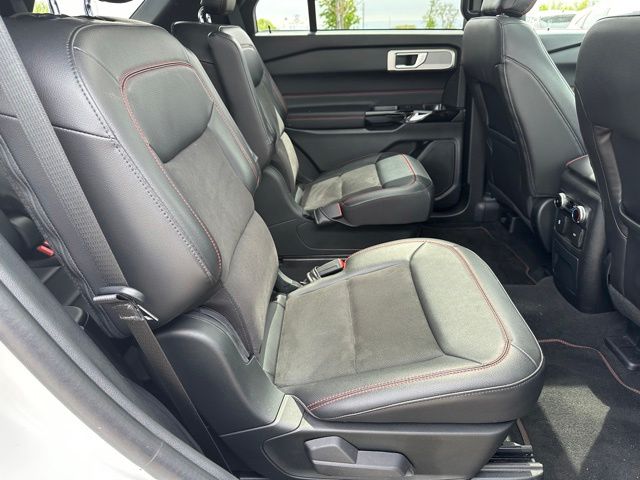 2023 Ford Explorer ST-Line SUV