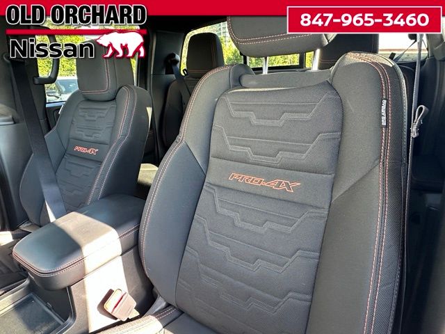 2025 Nissan Frontier PRO-4X Truck Crew Cab