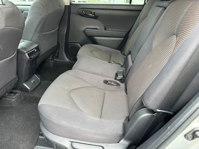 2024 Toyota Highlander LE SUV