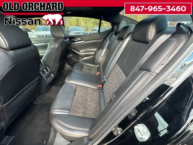 2023 Nissan Maxima SR Sedan