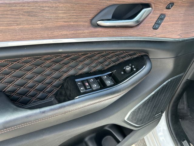 2022 Jeep New Grand Cherokee Summit SUV
