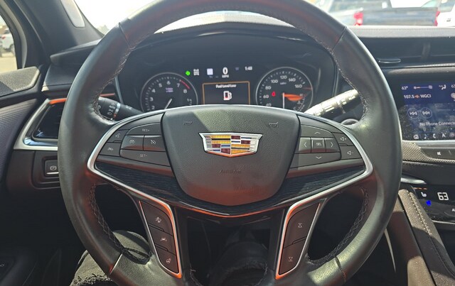 2024 CADILLAC XT5 Premium Luxury SUV