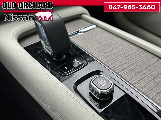 2023 Volvo XC90 Recharge Plug-In Hybrid T8 Plus Dark Theme 7 Passenger SUV