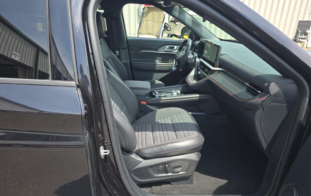 2025 Ford Explorer ST-Line SUV