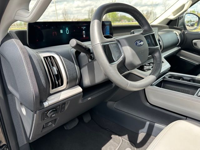 2025 Ford Expedition Active SUV