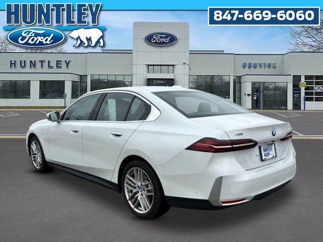 2025 BMW 530i 530i xDrive Sedan