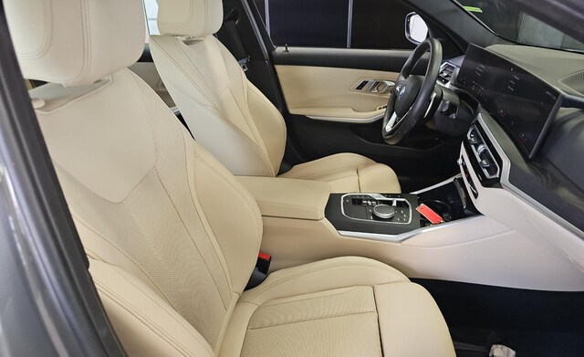 2023 BMW 330e 330e xDrive Sedan