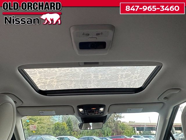 2025 Kia Carnival SX Van Passenger Van