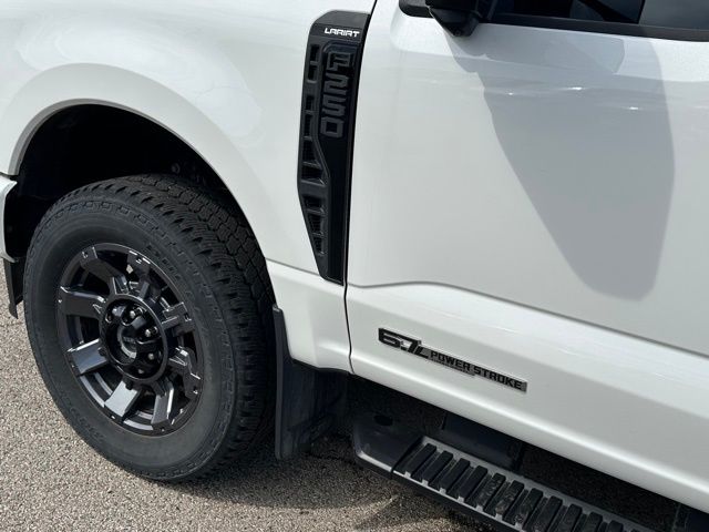 2024 Ford F-250 Lariat Truck Crew Cab