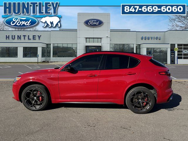 2022 Alfa Romeo Stelvio Quadrifoglio SUV