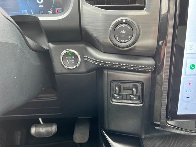 2024 Ford F-150 Lightning Platinum Truck SuperCrew Cab