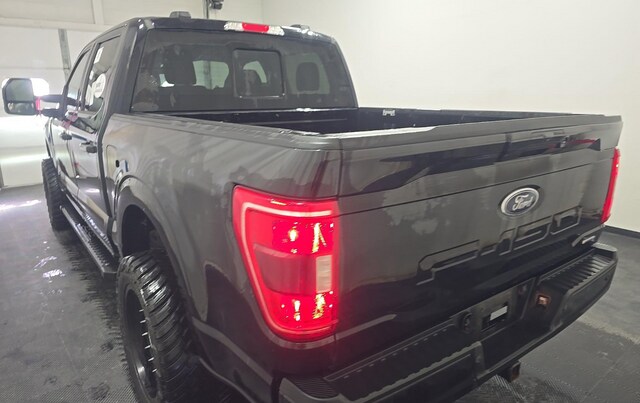 2022 Ford F-150 XLT Truck SuperCrew Cab