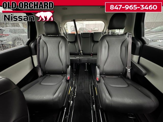 2024 Kia Carnival EX MPV