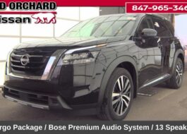 2025 Nissan Pathfinder Platinum SUV
