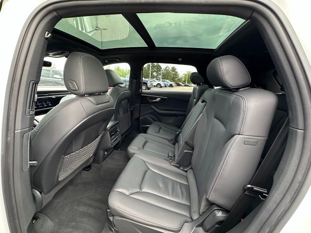 2025 Audi Q7 55 Premium Plus SUV