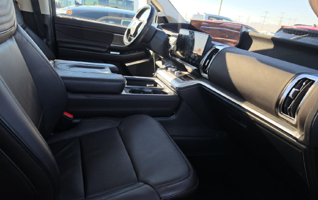 2025 Ford Expedition Platinum SUV