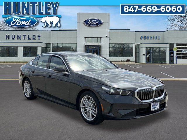 2025 BMW 530i 530i xDrive Sedan