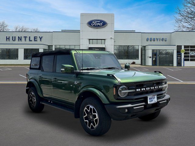 2022 Ford Bronco Outer Banks SUV