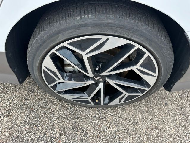 2023 Hyundai IONIQ 6 SEL Sedan