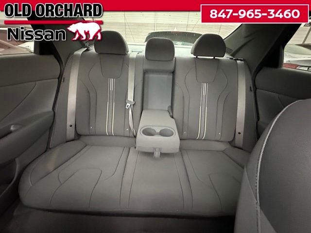 2025 Hyundai Elantra SEL Convenience Sedan