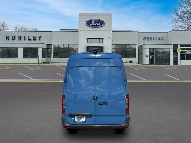 2024 Mercedes-Benz Sprinter 2500 Crew 144 WB Van
