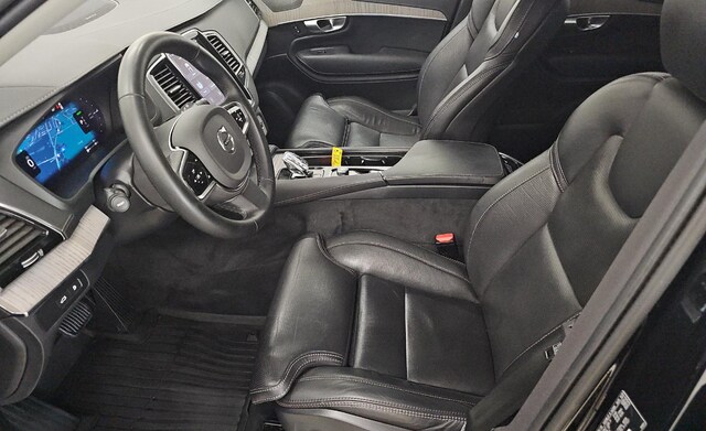 2024 Volvo XC90 plug-in hybrid Ultimate SUV