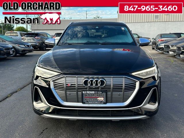 Used 2022 Audi e-tron S Premium Plus with VIN WA1ACBGE8NB033407 for sale in Skokie, IL