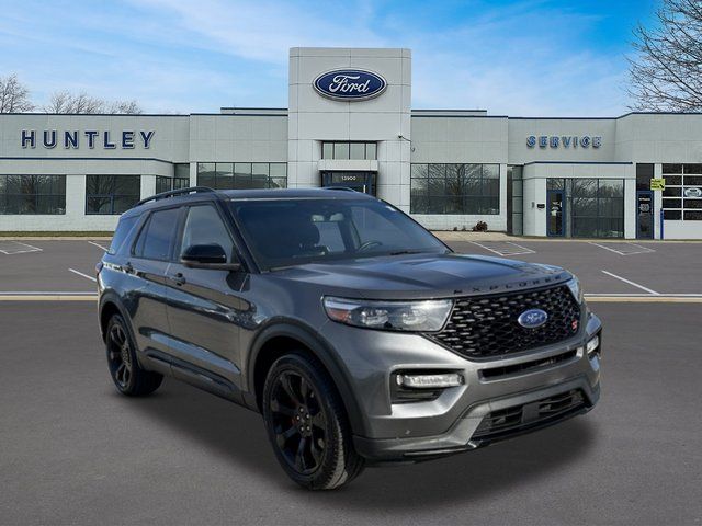 2022 Ford Explorer ST SUV