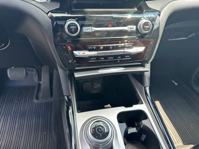 2023 Ford Explorer ST-Line SUV
