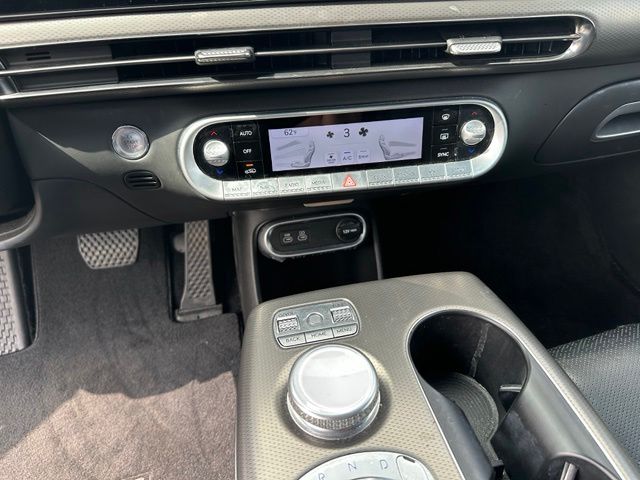 2023 Genesis GV60 Advanced SUV