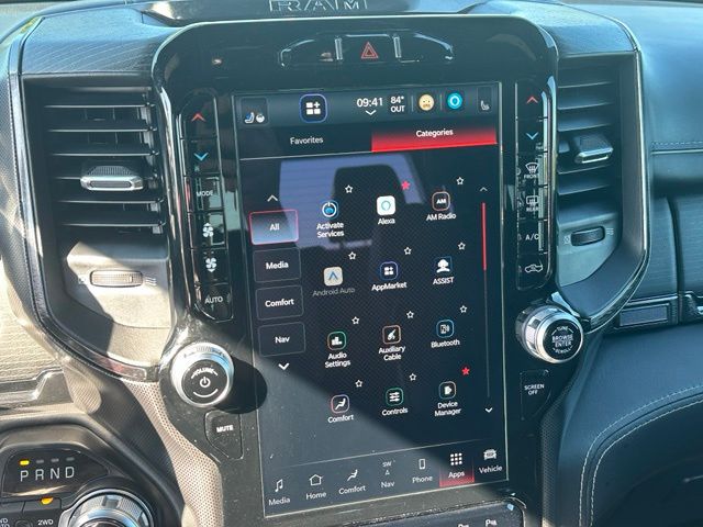 2022 Ram 1500 Limited Truck Crew Cab