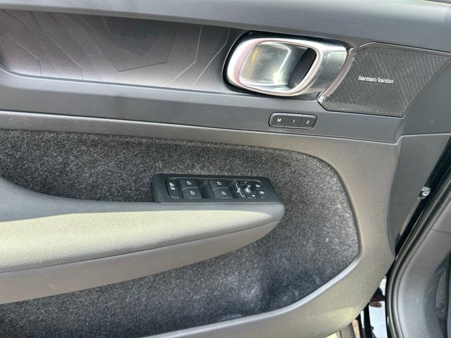 2023 Volvo XC40 Recharge Pure Electric Ultimate SUV
