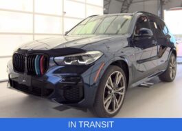 2022 BMW X5 M50i SUV