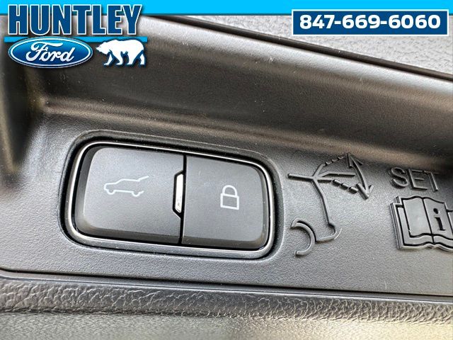 2023 Ford Explorer ST-Line SUV